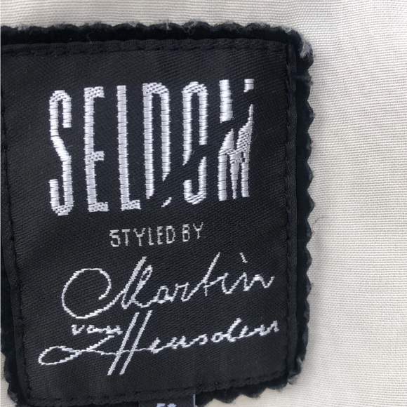 Designer seldom sweater - Picture 8 of 9